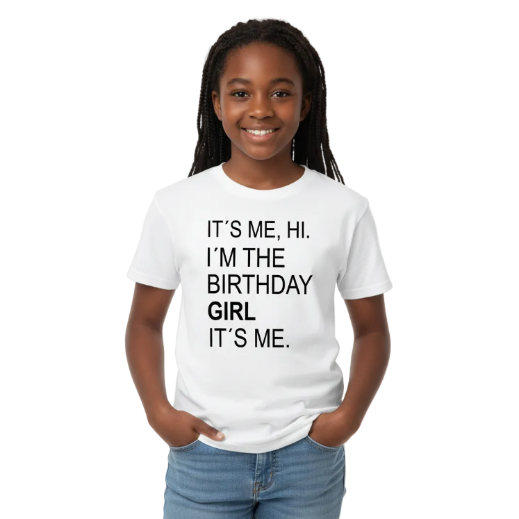 Birthday Girl Studiobild - Händer i fickor