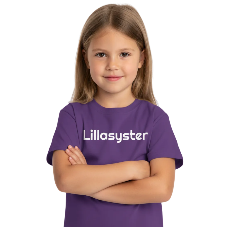 Lillasyster Studiobild - Korsade armar